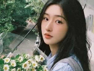 Xiuren秀人网 – 果儿Victoria的兔女郎美图图集，让你沉醉在精彩画面中！.txt