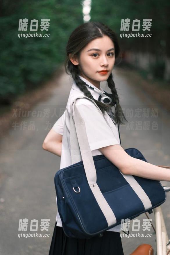 Xiuren秀人网 - 让邹晶晶女王的定制奶牛作品，为你的艺术收藏增添一抹温暖色彩.txt