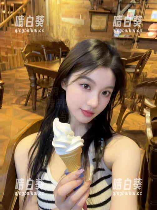 Xiuren秀人网 - 透视泳衣之美：陈念灵Vickyao私房原图，展现无与伦比的优雅与妩媚.txt