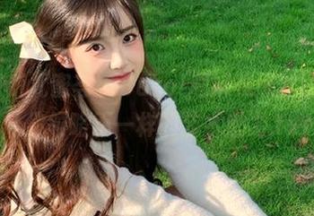YouMi尤蜜荟 – Carol周妍希黑丝图集，让你领略不一样的艺术魅力.txt
