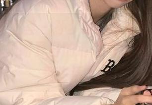 YouMi尤蜜荟 – 孙梦瑶V泳池写真美图分享，带你领略夏日的清凉与浪漫，尽情享受生活.txt
