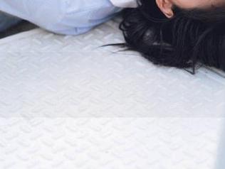 YouMi尤蜜荟 – 黑白风格小海臀Rean全集：别致原图尽现不一样的美感.txt