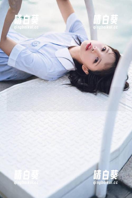 YouMi尤蜜荟 - 黑白风格小海臀Rean全集：别致原图尽现不一样的美感.txt