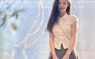 YouMi尤蜜荟 – 欣赏小海臀Rena美腿美图，独家图包资源带你领略完美曲线之美.txt