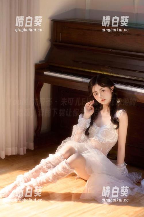 YouMi尤蜜荟 - 朱可儿Flower在泳池的诱惑，套图下载让你无法自拔！.txt