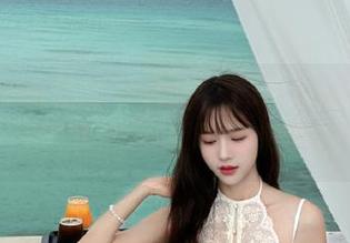 YouWu尤物馆 – 孟狐狸FoxYini的甜心魅力，丰富原图资源等你来探索！.txt