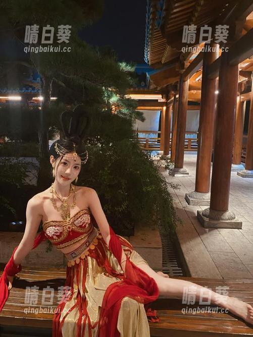 微密圈 - YuYu超甜丫的瑜伽作品集：搞笑与美的完美结合，快来分享欢乐吧！.txt