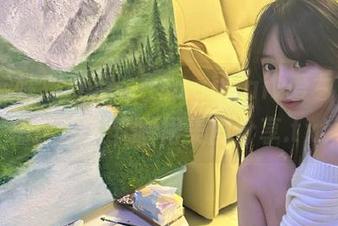 优雅与性感并存，asagiriai(爱ちゃん)精选情人节睡裙美图分享.txt