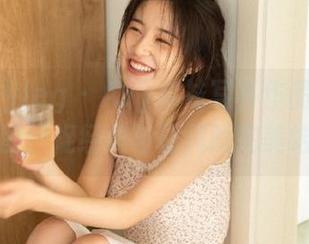beautyleg – Avy棉袜写真作品在线发布，原图捕捉经典与现代的完美结合.txt