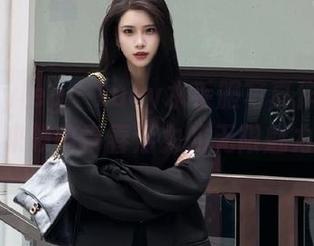 beautyleg – Lucy水手服写真作品集资源，快来领略青春活力的无限魅力！.txt