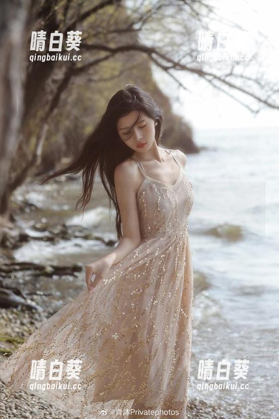 beautyleg - 最新图册：Queenie黑色主题，激发你对摄影的全新热爱.txt