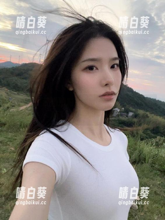 pans - 夏涵精彩美图分享，裤里丝带来的时尚灵感！.txt