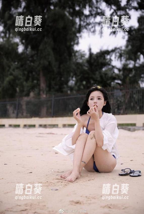 pans - 想要惊喜福利？小柔的JK写真图片一定不会让你失望，快来围观吧！.txt