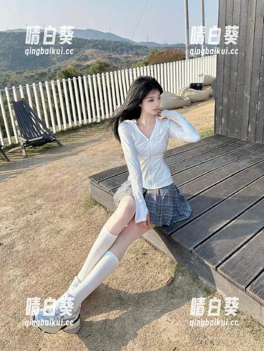 pans - 颠覆你的审美，折折甜心全集写真作品免费下载！.txt