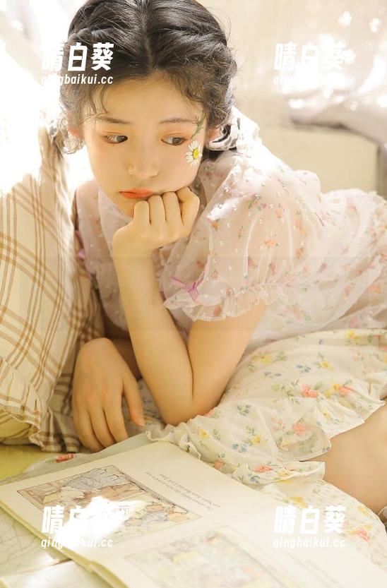 pans - 饭团比基尼写真曝光，免费图册请注意：请备好纸巾.txt