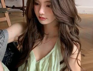 享受视觉盛宴！下载yeeun孙乐乐精美PLAYGAMESOLO作品集，感受每一寸风采.txt