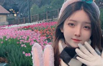 一小央泽的私摄01：从写真到图片，每一帧都充满故事感.txt
