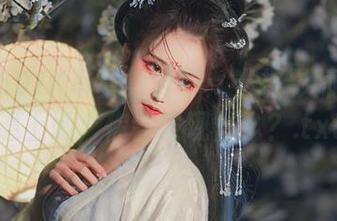三度_69JK写真集分享：当摄影师的镜头遇上她，你会发现什么？.txt