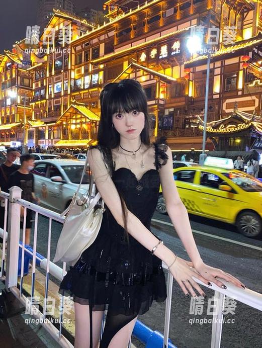丽柜 - 伊园的写真更新来了！她的剧情灵动可爱，快来一起感受吧！.txt