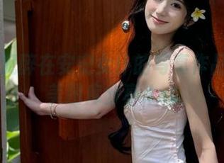 丽柜 – 沉醉在安安女仆的写真作品中：绝美图库分享.txt
