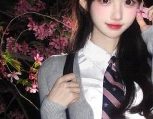 丽柜 – 超现实尔尔的皮衣写真合集：图包带你领略前卫时尚之美.txt