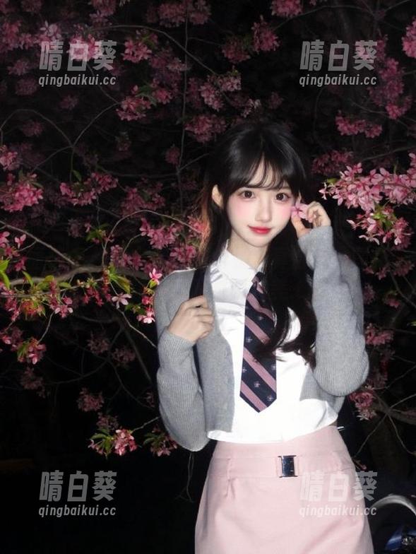 丽柜 - 超现实尔尔的皮衣写真合集：图包带你领略前卫时尚之美.txt