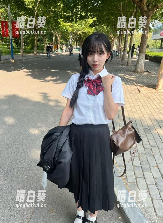 丽柜 - 心心唯美图集更新：感受死库水带来的视觉盛宴与心灵触动.txt