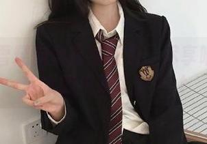 丽柜 – 雪糕肉丝高清图包：尽享唯美写真艺术的视听盛宴.txt