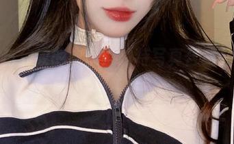 九言与豹纹的故事：独特写真合集分享给你.txt