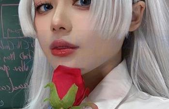 追寻九言小恶魔的足迹，精选套图带你领略别样的视觉盛宴.txt