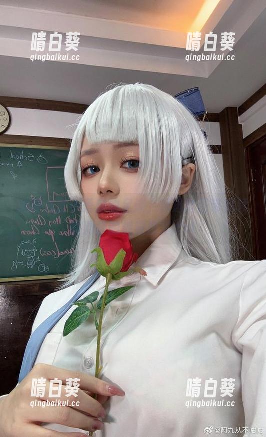 追寻九言小恶魔的足迹，精选套图带你领略别样的视觉盛宴.txt