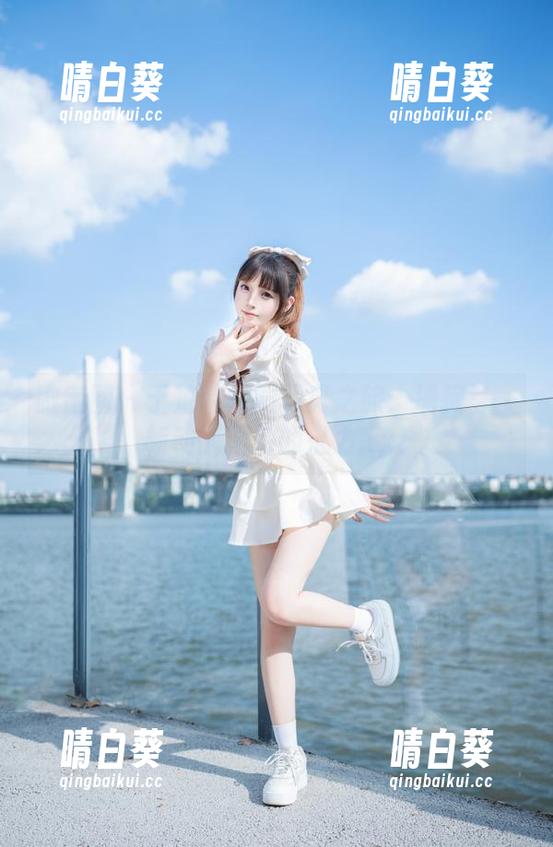 微密圈 - 于芷晴校园写真之旅：捕捉每一帧动人图片的魅力.txt