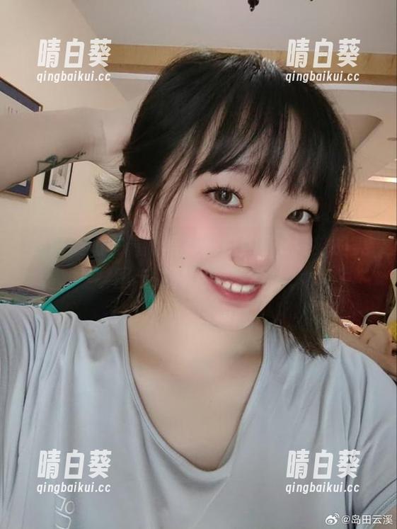 云溪溪奶桃最新写真，白娘子&青蛇的美图与照片大揭秘.txt