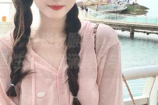 克拉女神 – 舒彤校服写真集：用影像记录校园生活的点滴美好与纯真.txt