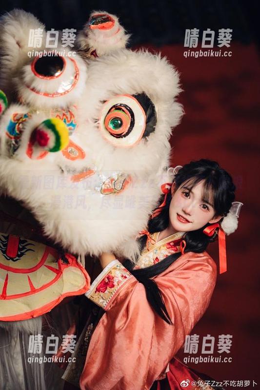 最新图库发布：兔子Zzz不吃胡萝卜的浪漫港风，尽显唯美与梦幻.txt