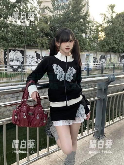 赶快体验兔玩映画推出的超棒大长腿cos原图图包，让美丽一次性满足！.txt