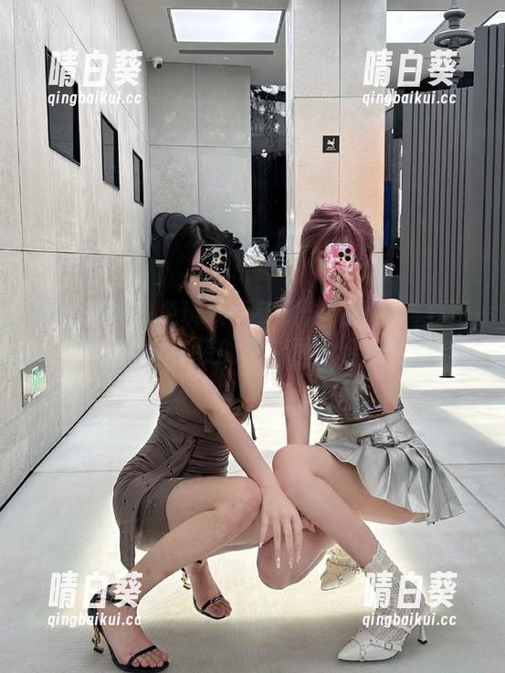 萌系来袭！兔玩映画英梨梨兔女郎与梦幻睡衣、女仆装的温馨图片合集.txt