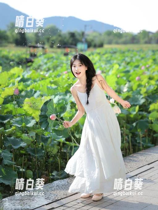 不容错过的凉凉子御姐图包下载，完美展现她的风格与气质！.txt