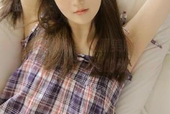 初夏女神 – 安妮秋冬校服美照合集，感受青春的气息与时尚的碰撞.txt