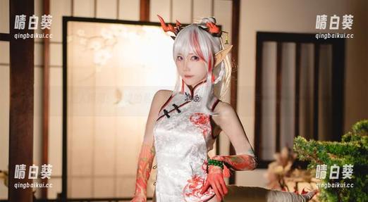 迷人瞬间：卜呦的私房礼服作品展现别样风采与风情.txt