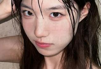 微密圈 – 周妍希灰丝主题套图分享，演绎优雅与别致的视觉盛宴.txt
