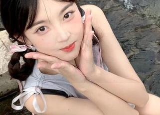探索喵写真红裙黑丝，限时免费下载精美图包，千万不要错过！.txt