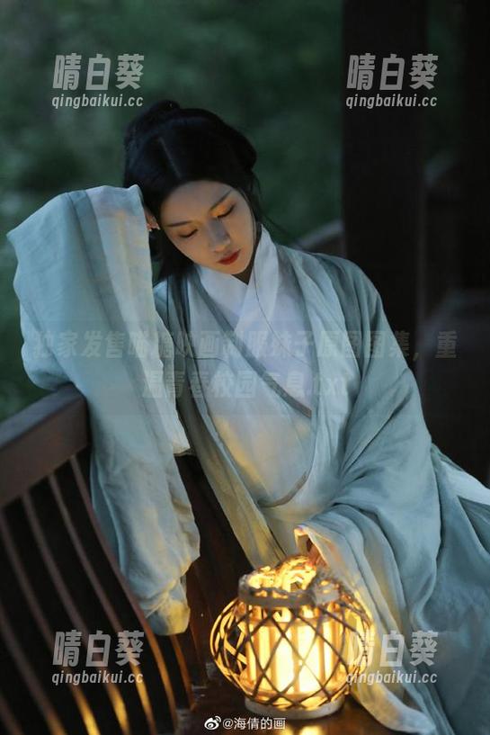 独家发售喵糖映画制服妹子原图图集，重温青春校园气息.txt