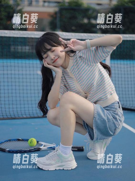嗲囡囡 - youOvOyou旗袍写真全套图包，感受现代与古典的完美结合.txt