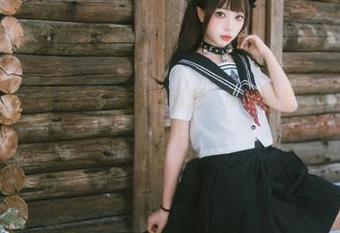 头条女神 – 最新古丽苏空姐系列资源，带你体验空中优雅的魅力.txt