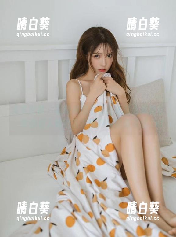 头条女神 - 莫晓希黑色写真资源合集解析，带你走入她的艺术世界和情感表达.txt