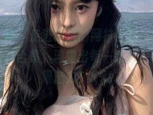头条女神 – 走进语溪的网袜世界，独特风格的写真合集，流露出每一张图片中的无限魅力！.txt