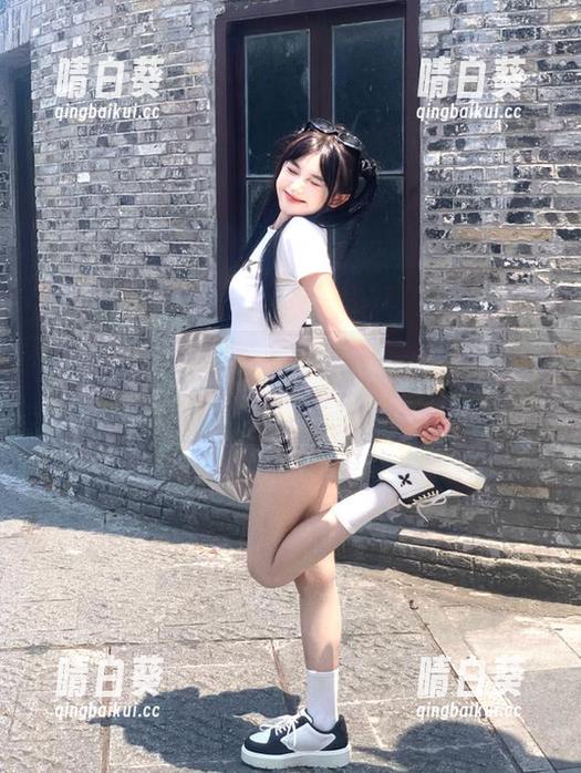 微密圈 - 奈斯希希体操服的魅力图包，精选内容让你欲罢不能的选择！.txt