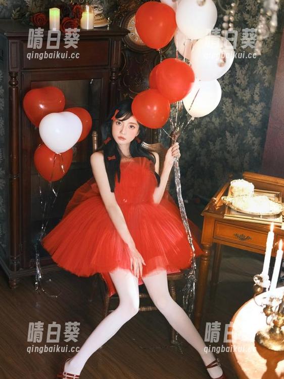 微密圈 - 搞笑不止，惊喜不停！“女刺客”奶牛的全集原图，一起见证她如何诠释搞笑与女神！.txt