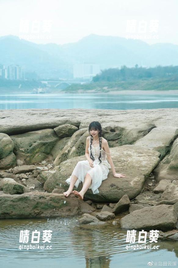 奶桃桃作品全集：粉色主题下的心灵旅程与唯美写照.txt